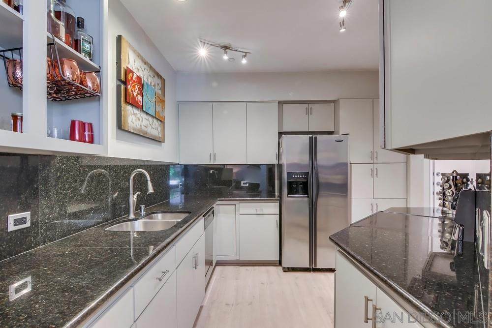 101 Market St - Photo 1