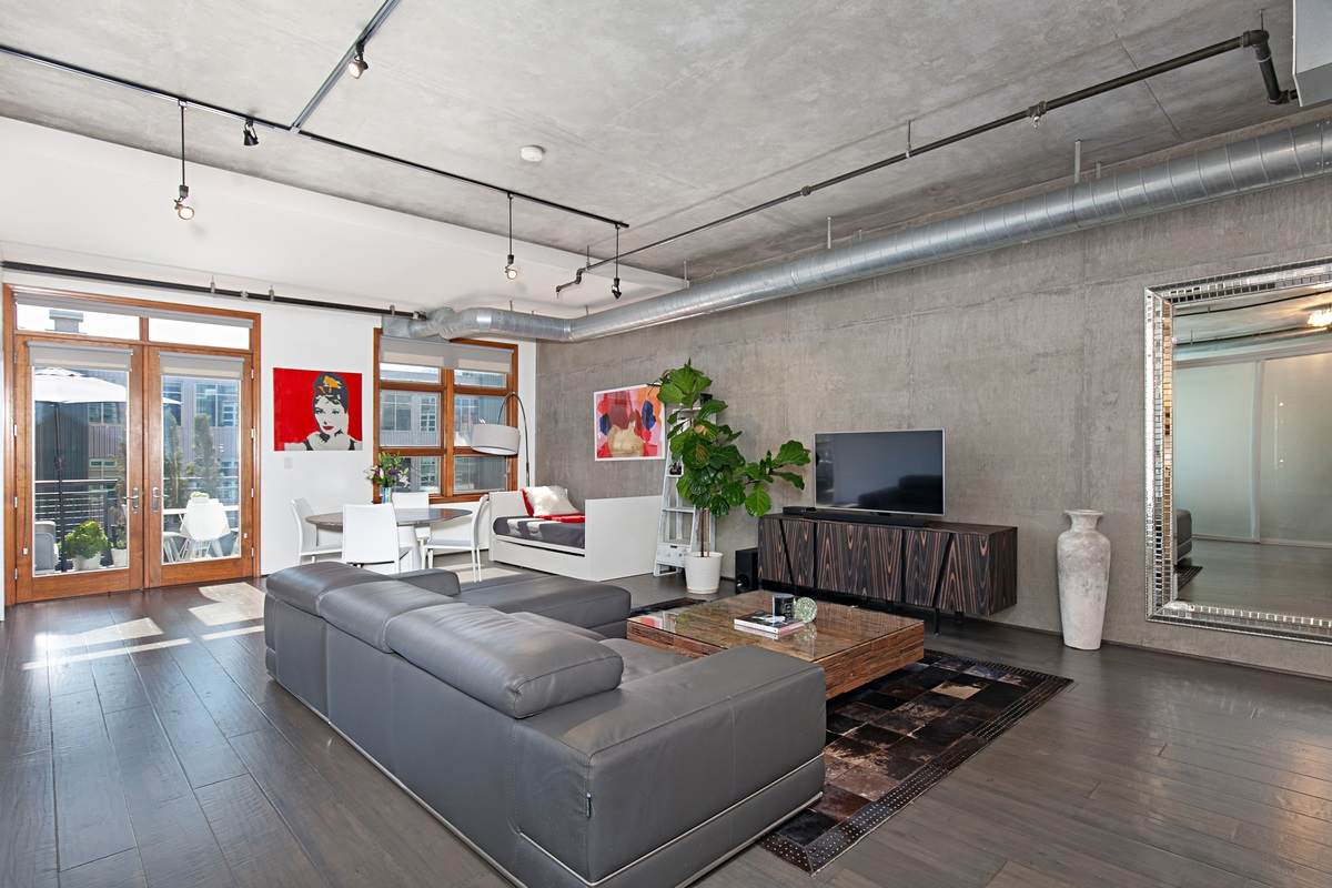 877 Island Ave - Photo 1