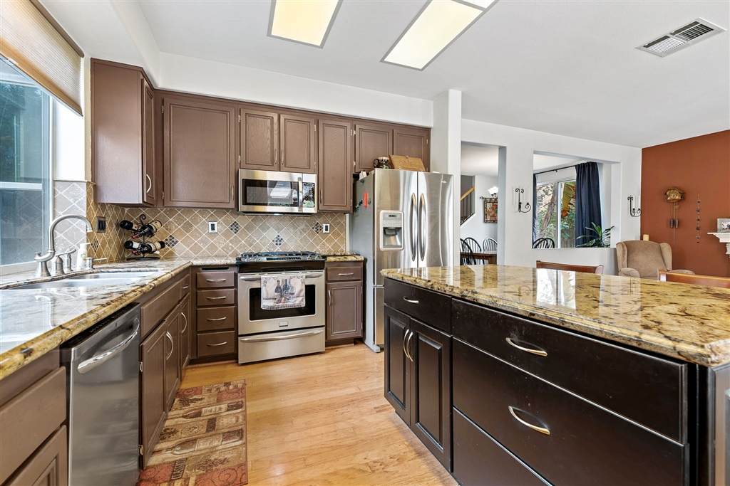 1887 Marquis Ct - Photo 1
