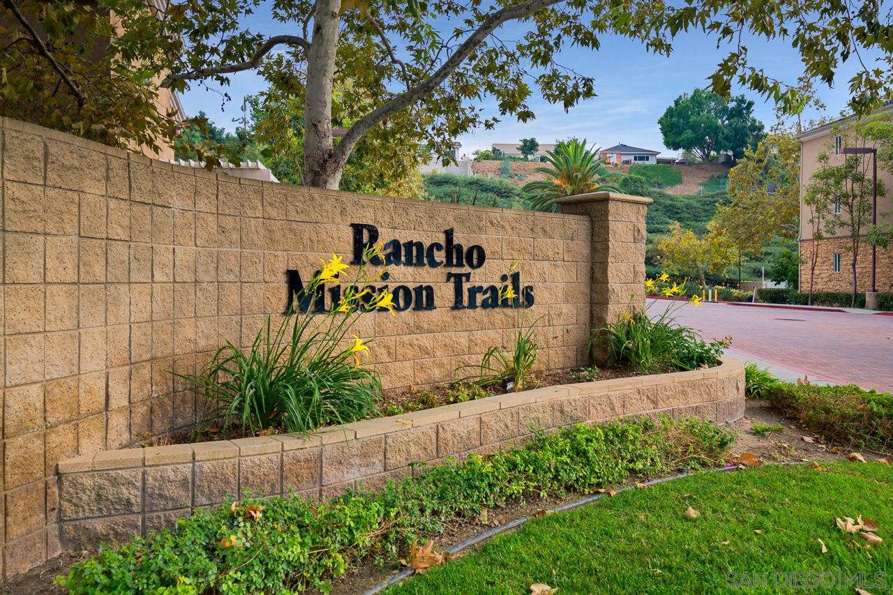 7671 Mission Gorge Rd - Photo 1