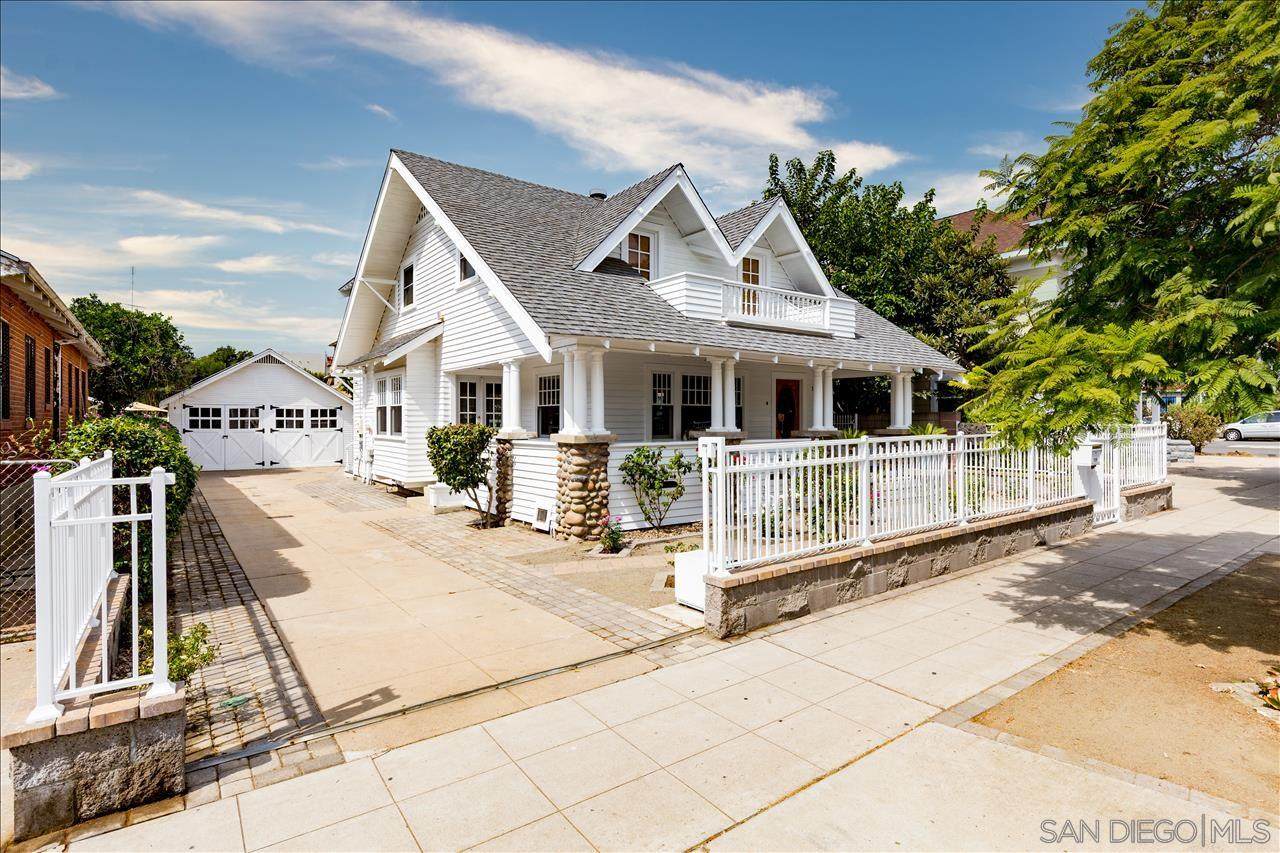 1236 25th St - Photo 1