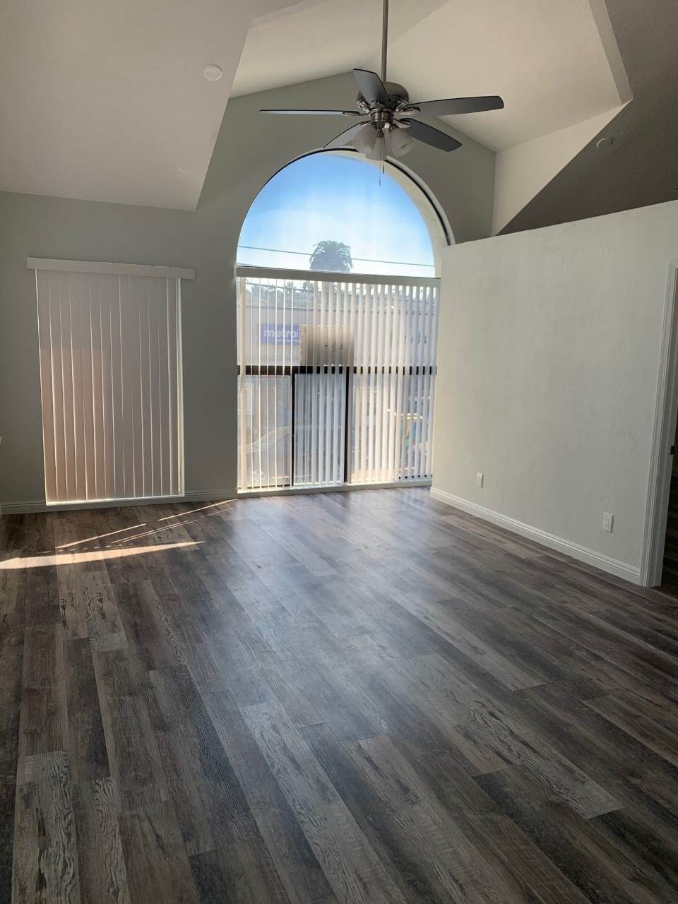 1868 Bacon St - Photo 1