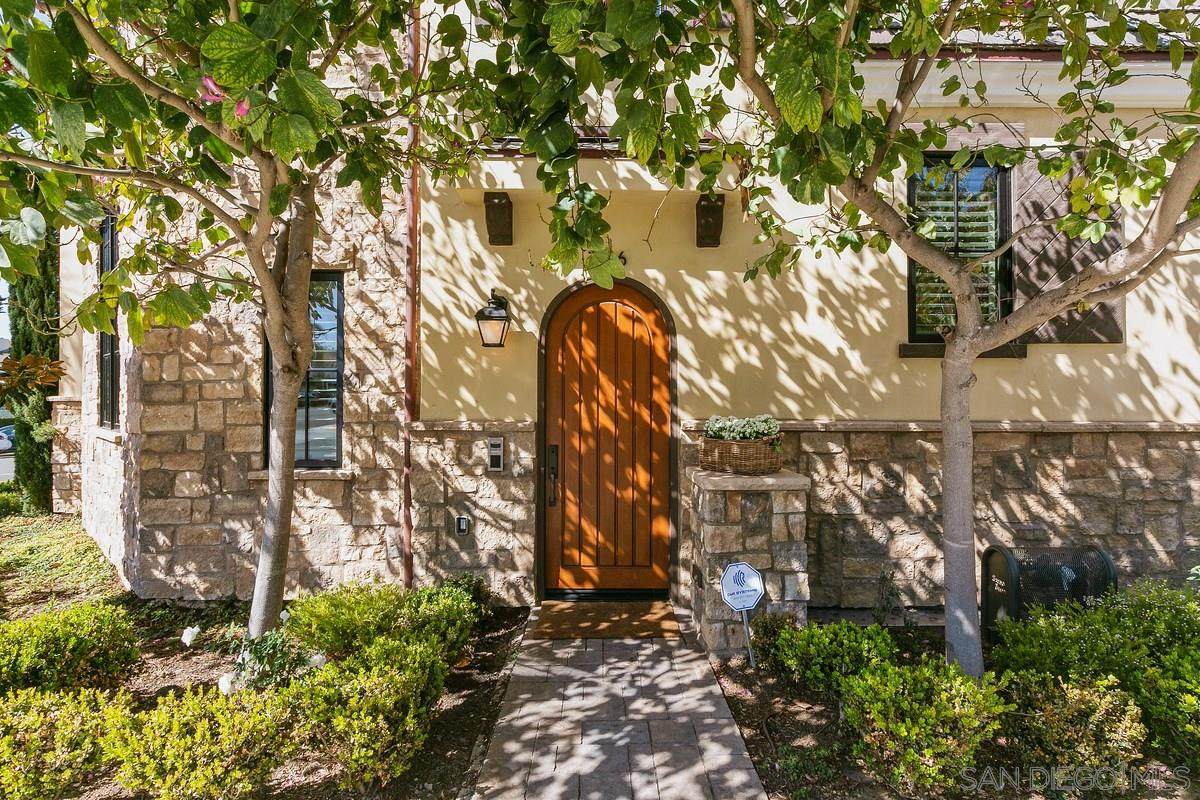 706 Silver Street - Photo 1