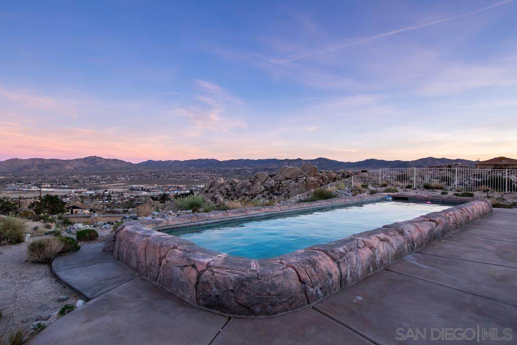 6185 Mirlo Rd - Photo 1
