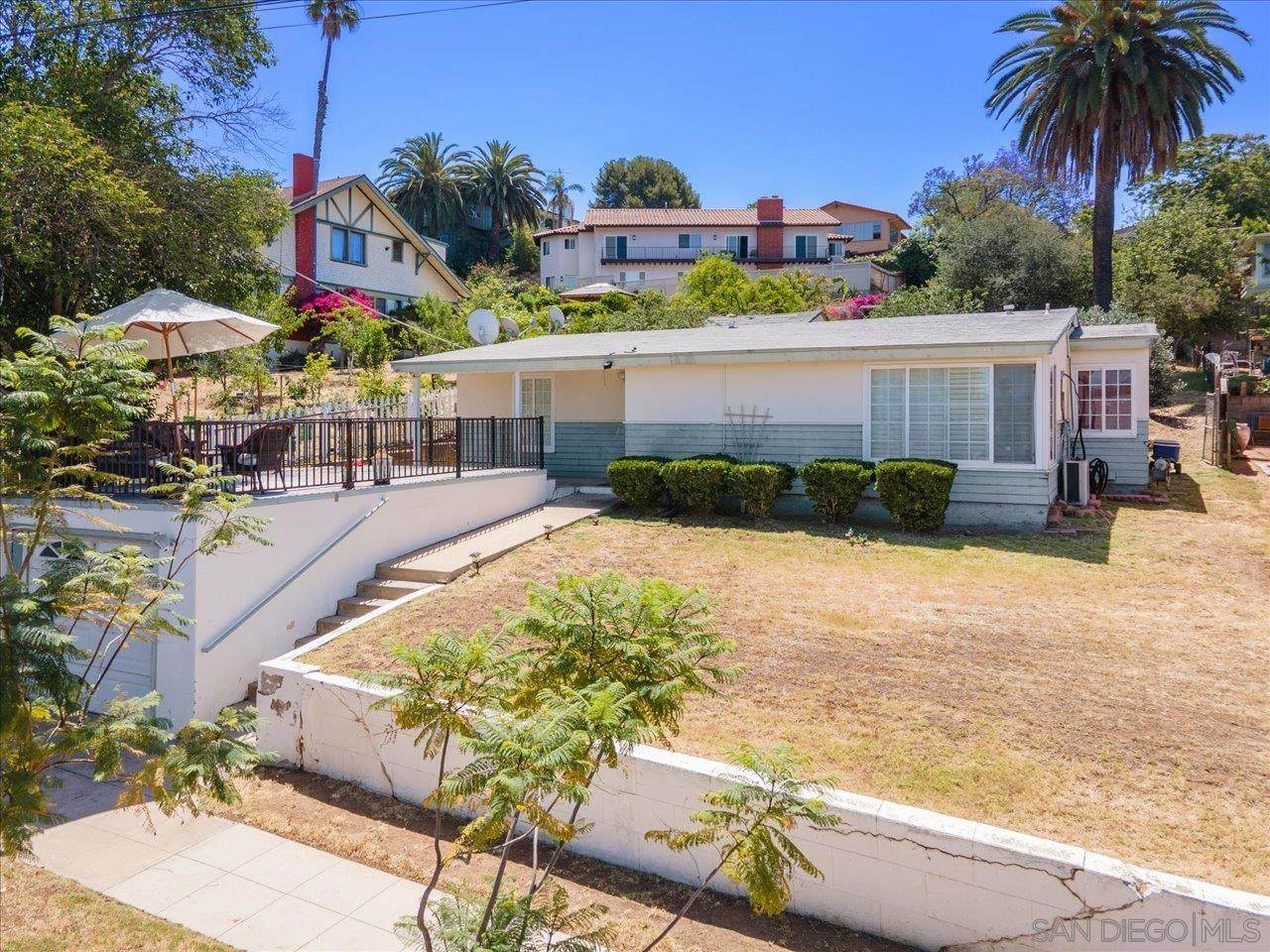 107 7Th Ave - Photo 1