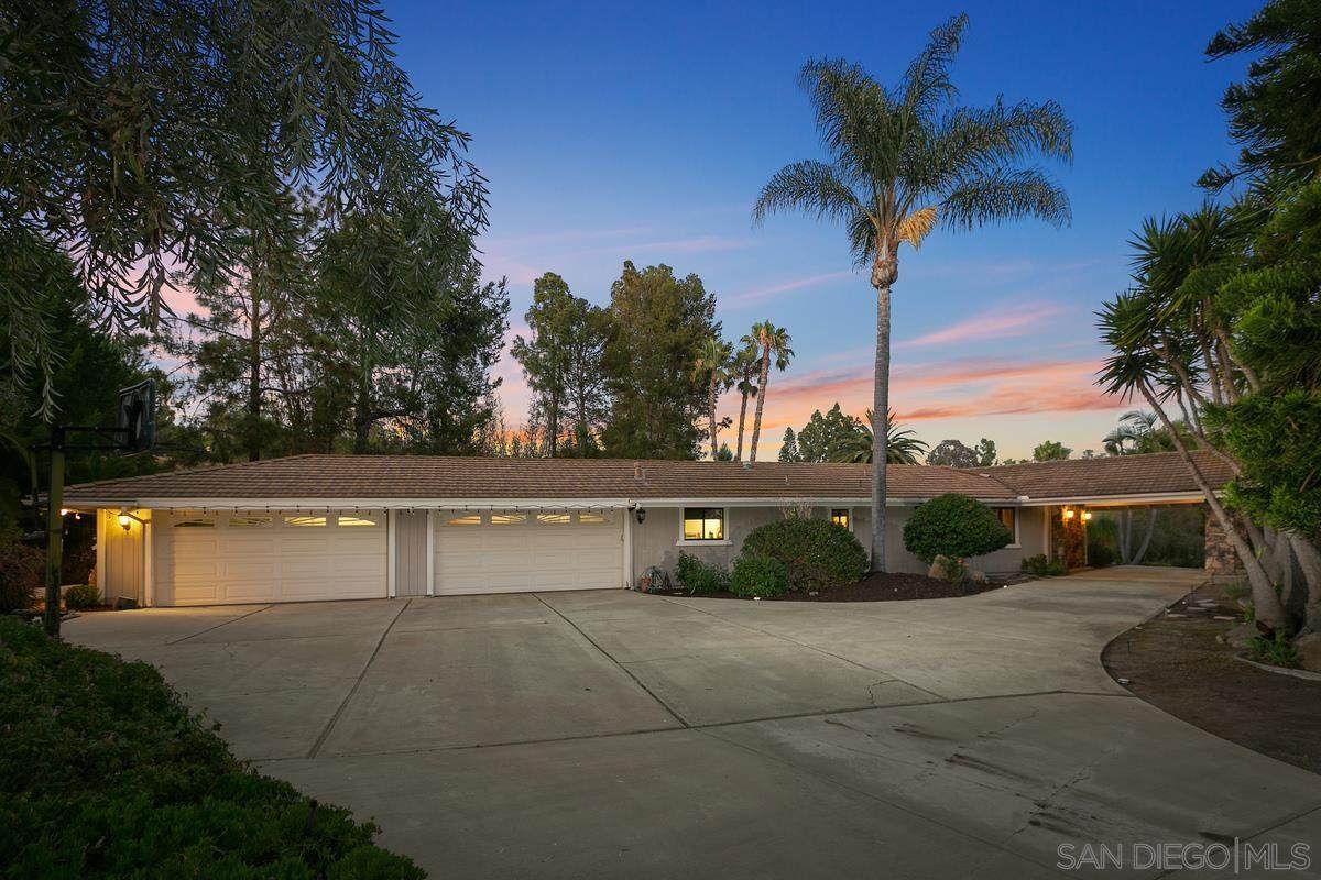 17563 Avenida Peregrina - Photo 1