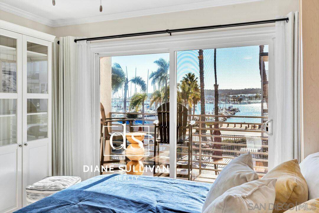 1021 Scott - Photo 1