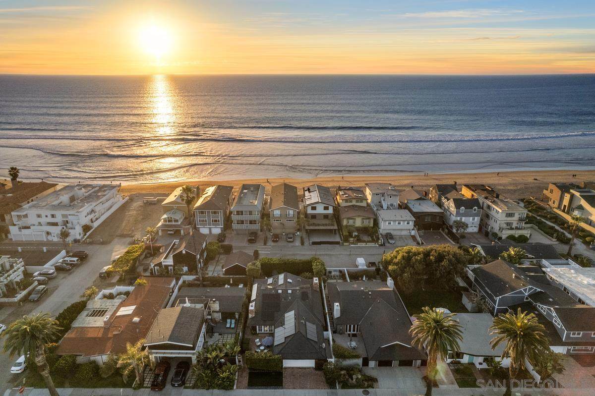 1820 Coast Blvd - Photo 1
