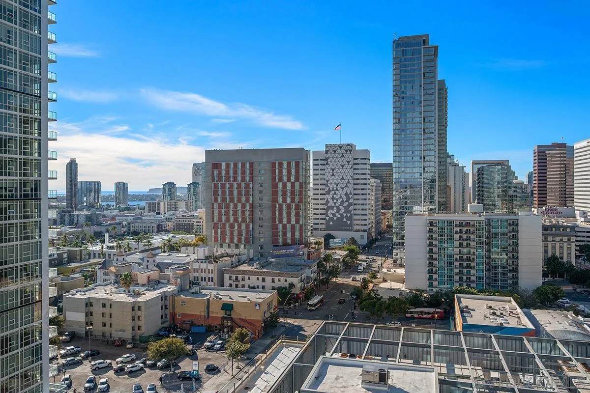 1080 Park Blvd - Photo 1