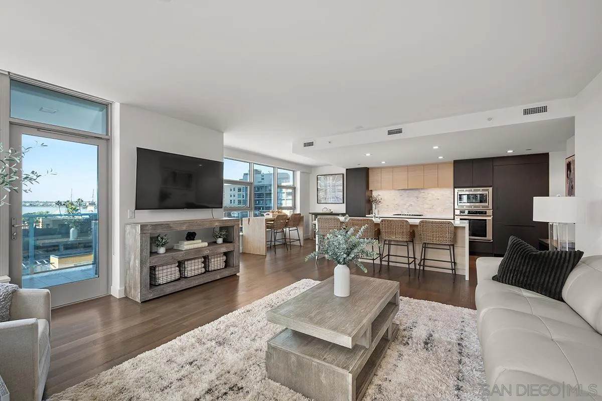 1388 Kettner Blvd - Photo 1