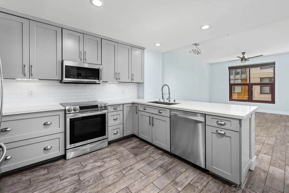 1150 J St - Photo 1