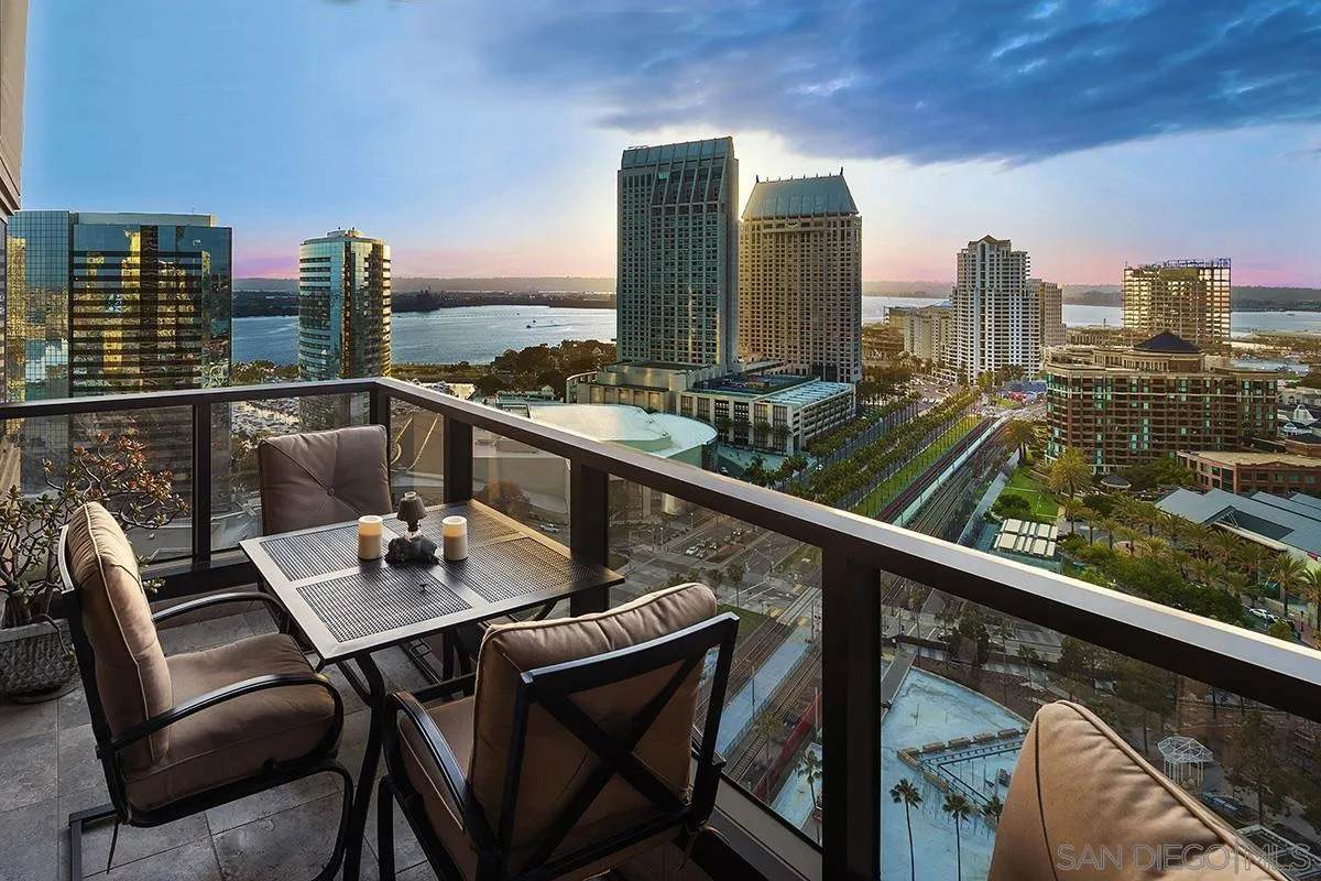 100 Harbor Drive - Photo 1