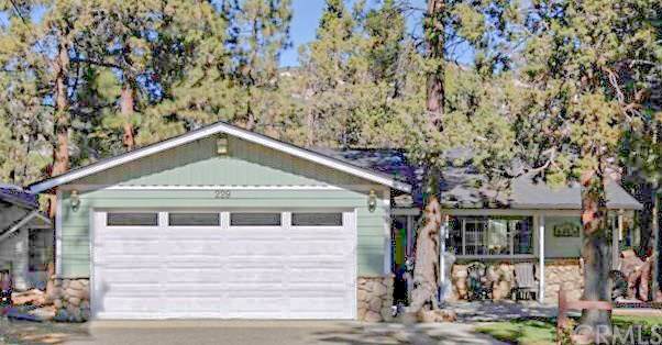 229 Angeles Boulevard - Photo 1
