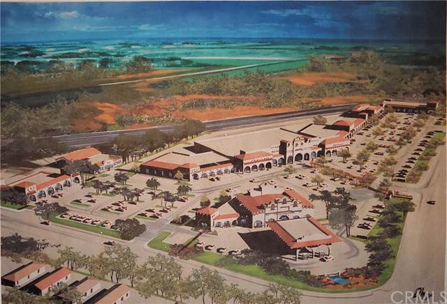 8929 Glendale - Photo 1