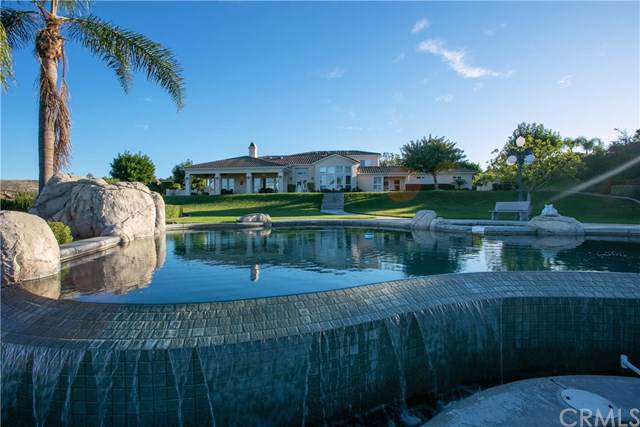 664 Bernette Way - Photo 1