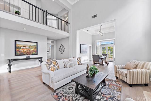 16 Thorn Oak - Photo 1