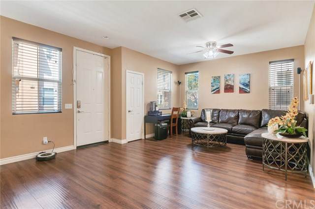 277 Bloomington Avenue - Photo 1 277 Bloomington Avenue - Photo 1