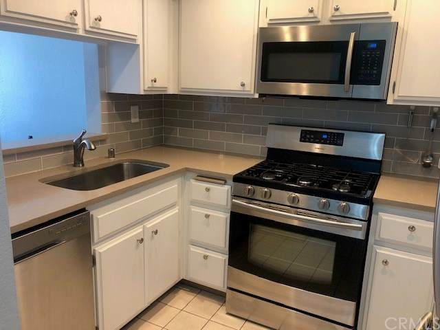 1030 Loma Avenue - Photo 1