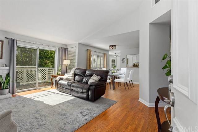 20981 Oakville - Photo 1