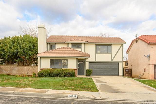 42919 Pearlwood Drive - Photo 1
