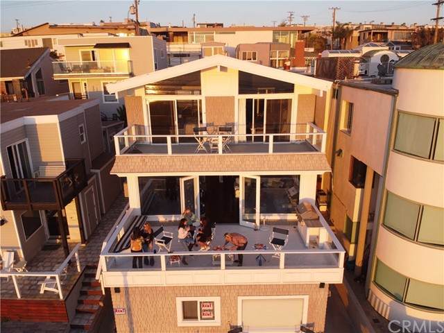 904 The Strand - Photo 1