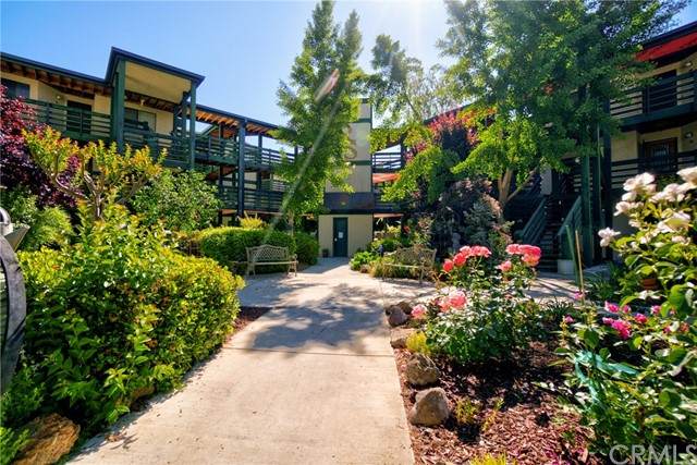 10 Royale Avenue - Photo 1