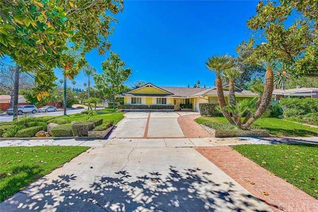 672 Palm Avenue - Photo 1