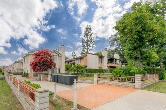 438 West Huntington Dr #A - Photo 1