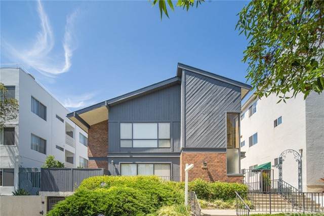 838 11th Street - Photo 1
