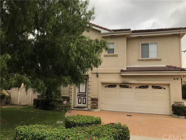 816 Fairview Avenue - Photo 1