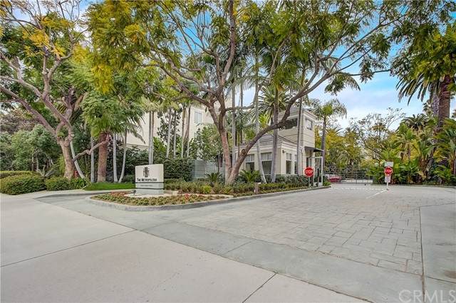 2233 Martin - Photo 1