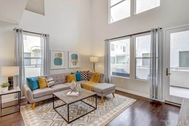 5550 Boardwalk - Photo 1