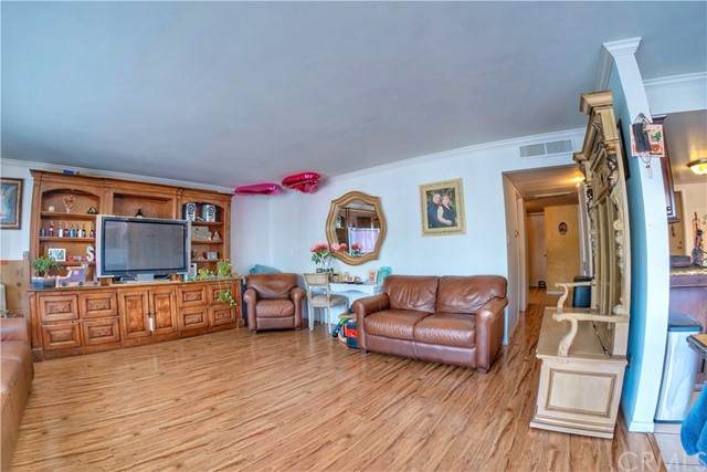 303 9th Street - Photo 1