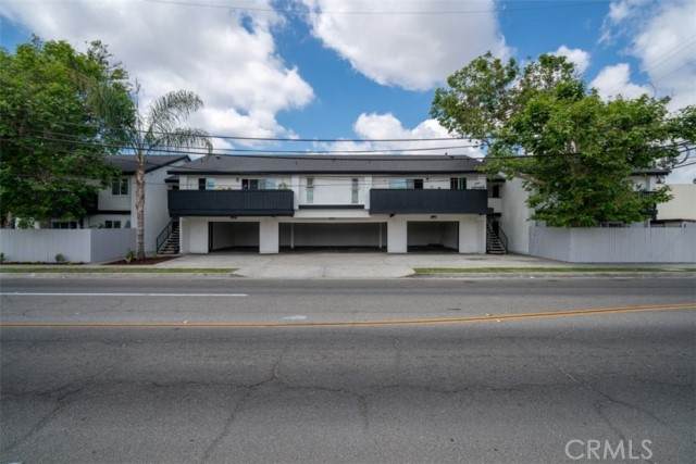 825 Chestnut Avenue - Photo 1