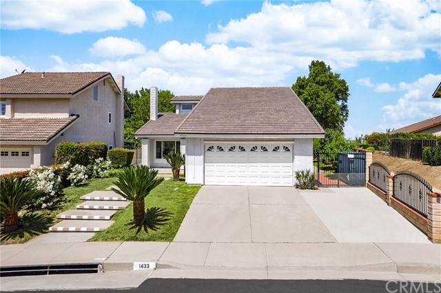 1433 Rodney Road - Photo 1