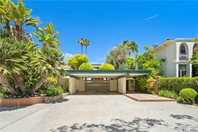 718 Walden Drive - Photo 1
