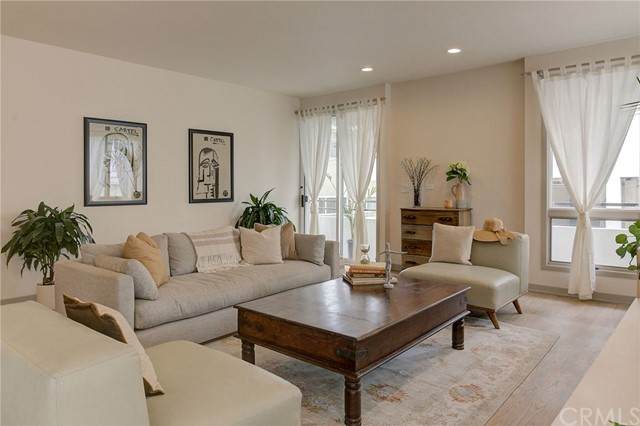 944 9th Street - Photo 1