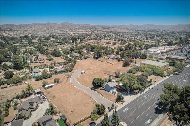 16 Yorba Vista - Photo 1