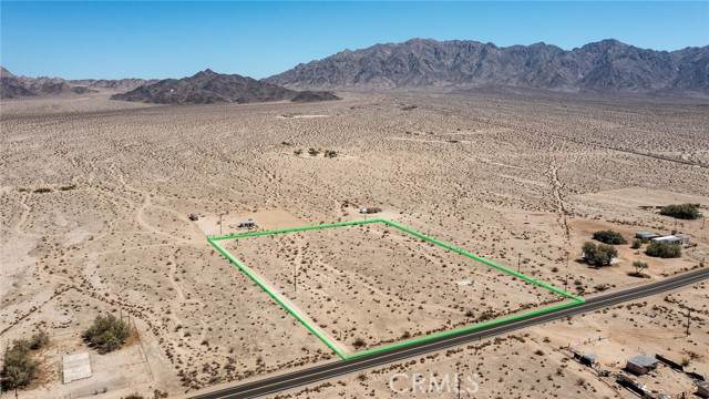 87000 Amboy - Photo 1