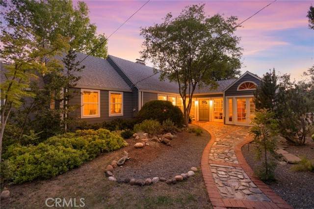 17 Edgewood Drive - Photo 1