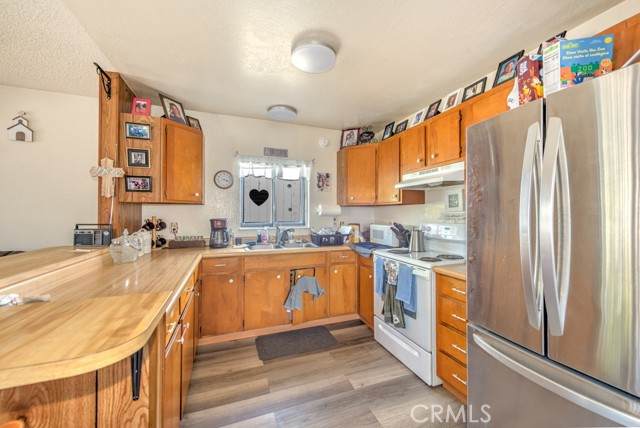 6523 Victoria Street - Photo 1