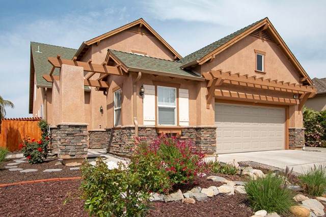 445 Poets Square - Photo 1