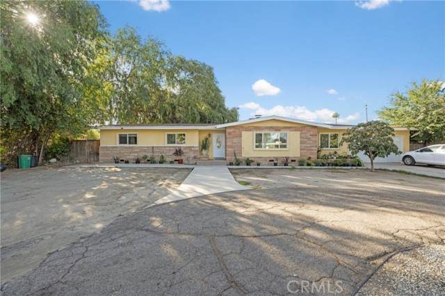 1929 Oakland Avenue - Photo 1