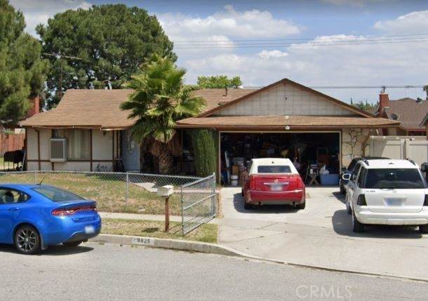 9825 Chantry Avenue - Photo 1