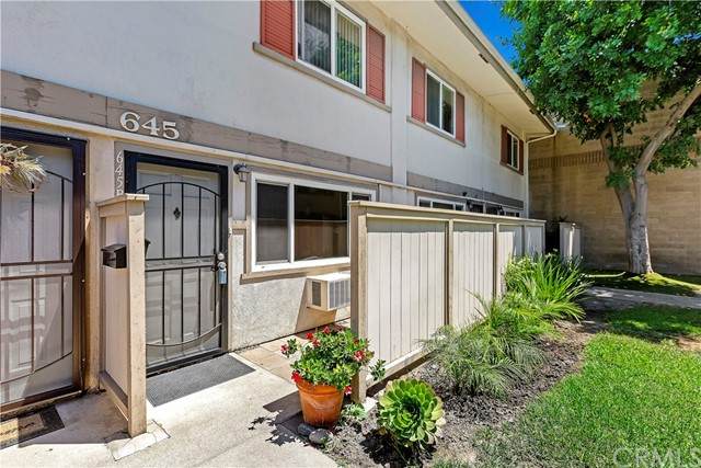 645 6th Street - Photo 1