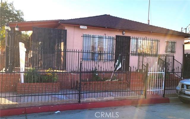 1703 Broad Avenue - Photo 1