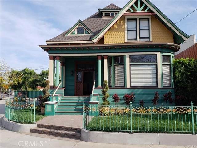 621 Spurgeon W - Photo 1
