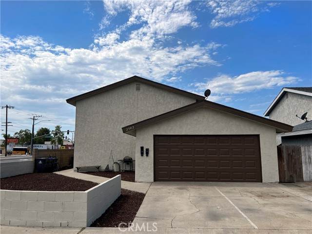 2502 9th Street - Photo 1