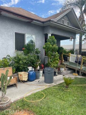 1328 Vine Street - Photo 1