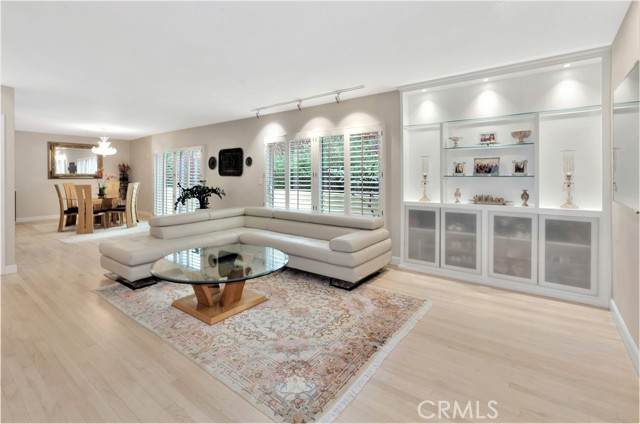 933 17th Street - Photo 1
